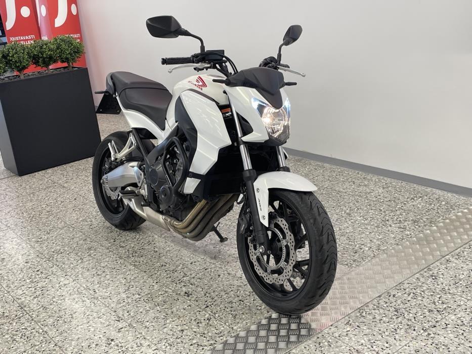 HONDA CB 2015