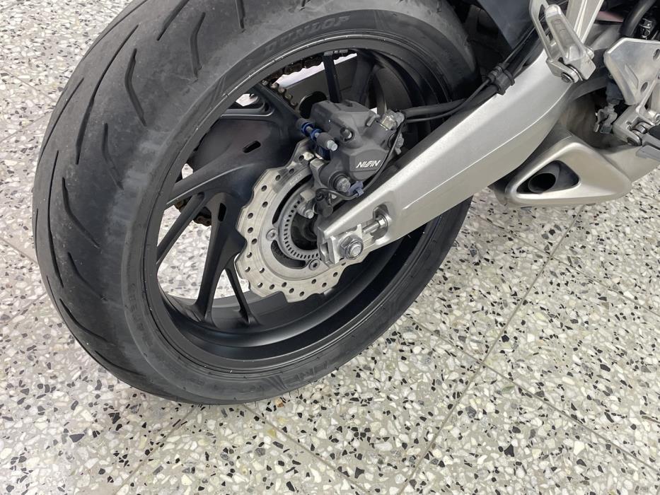 HONDA CB 2015