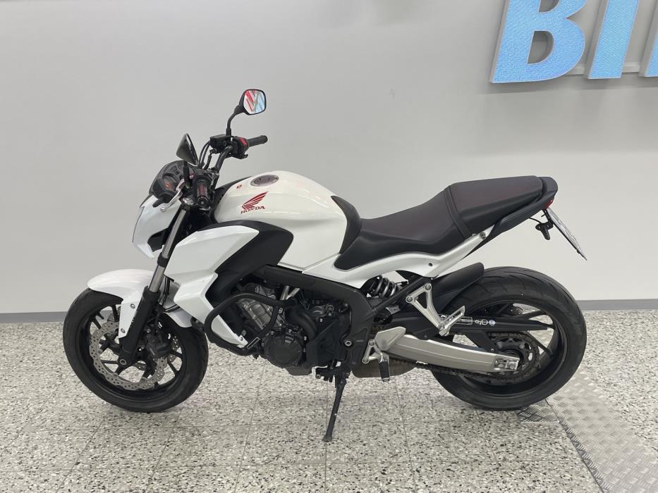 HONDA CB 2015