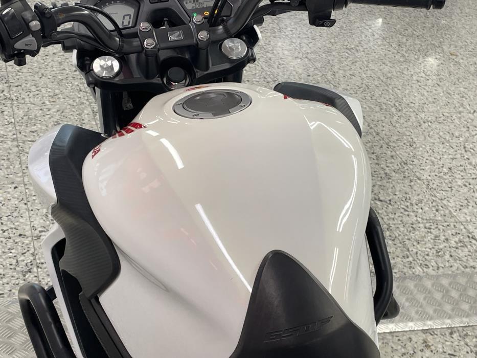 HONDA CB 2015