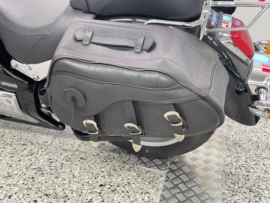 SUZUKI INTRUDER 2013