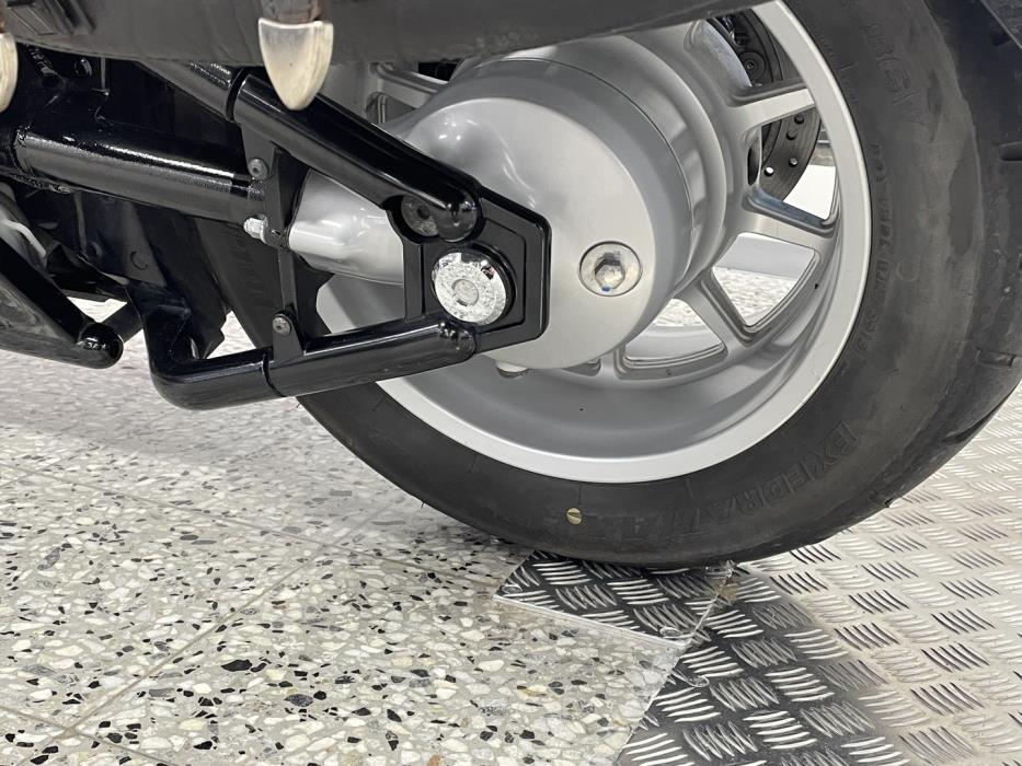 SUZUKI INTRUDER 2013