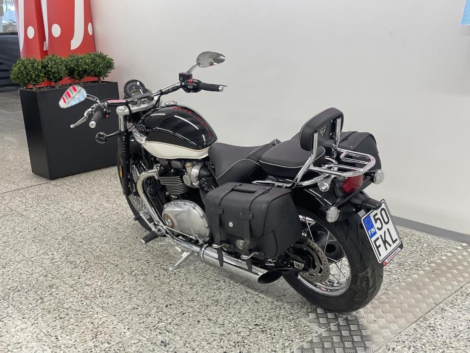 TRIUMPH SPEEDMASTER 2022