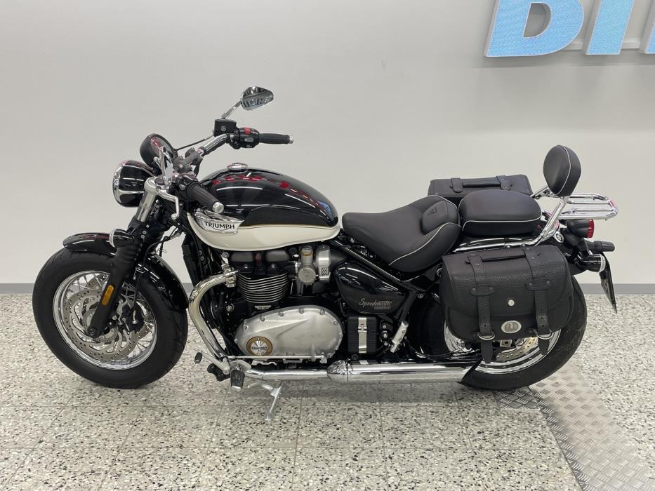TRIUMPH SPEEDMASTER 2022