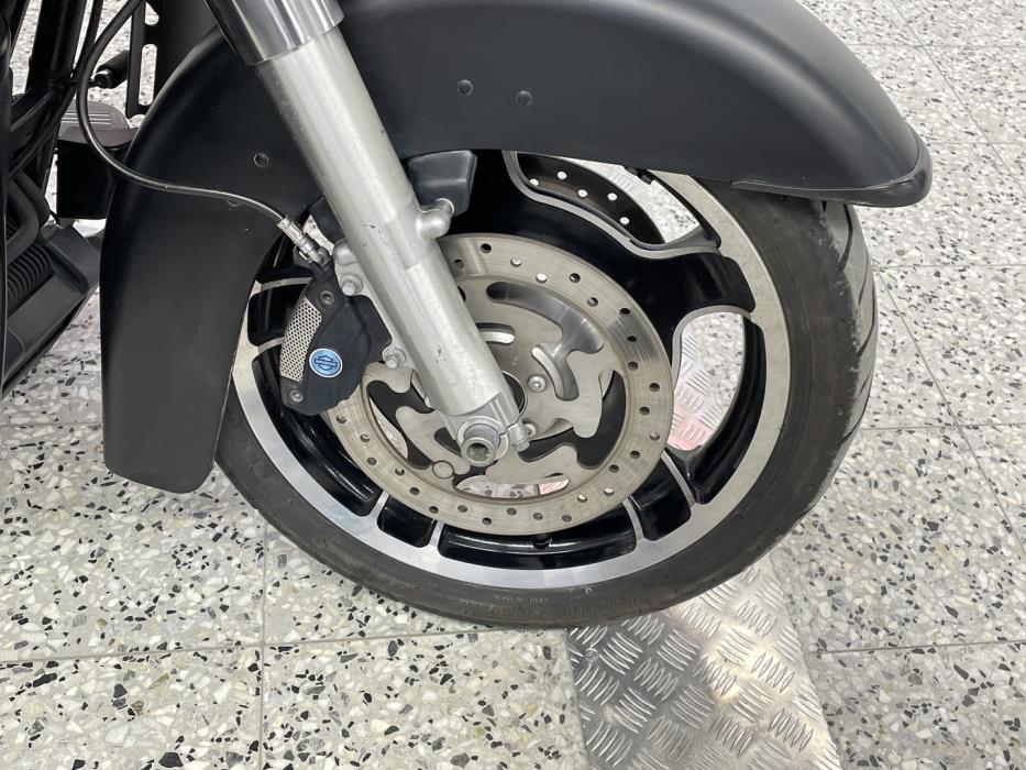 HARLEY-DAVIDSON TOURING 2011