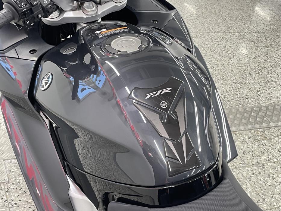 YAMAHA FJR 2020