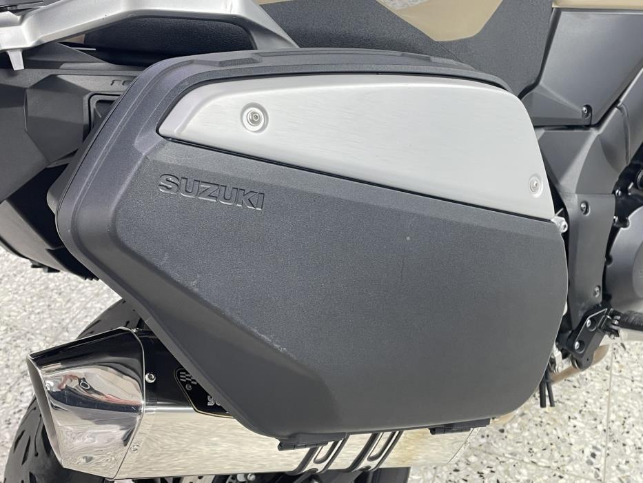 SUZUKI DL 2014