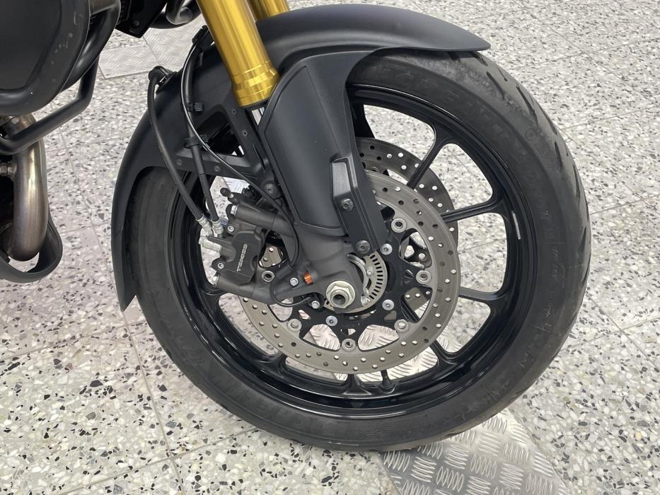 SUZUKI DL 2014