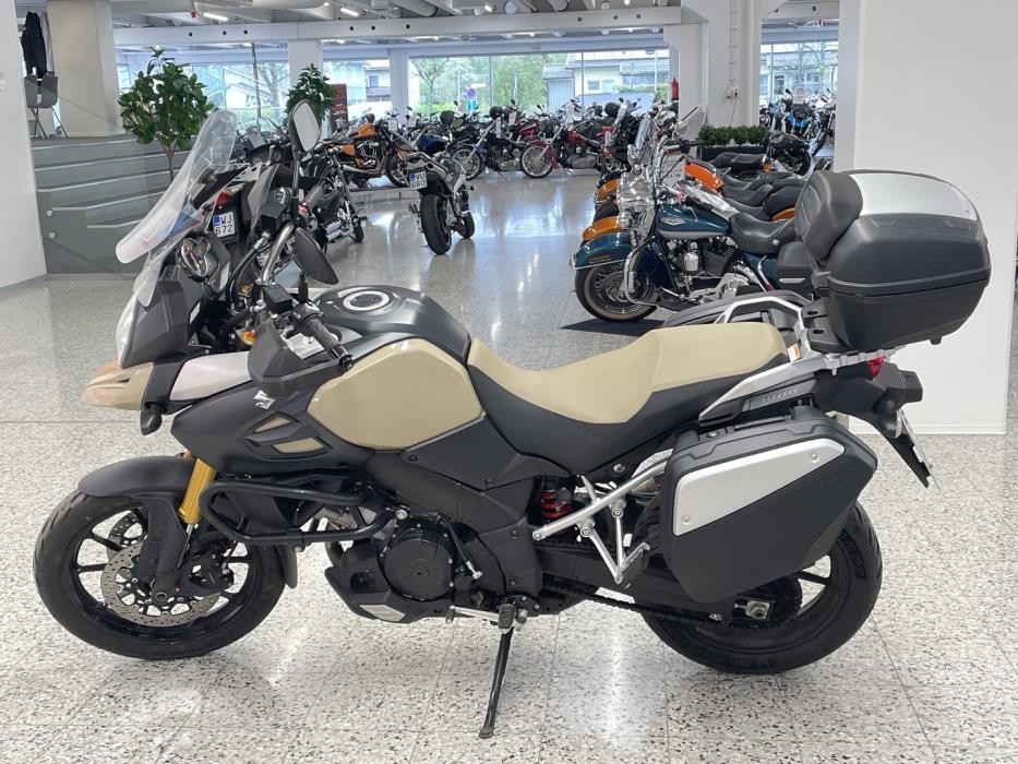 SUZUKI DL 2014