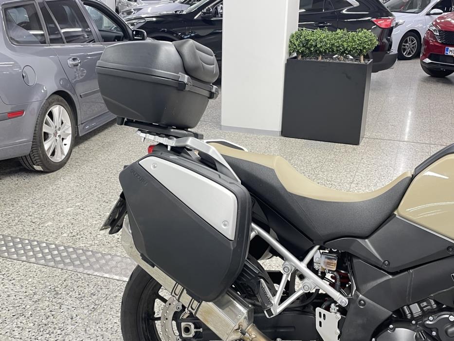 SUZUKI DL 2014