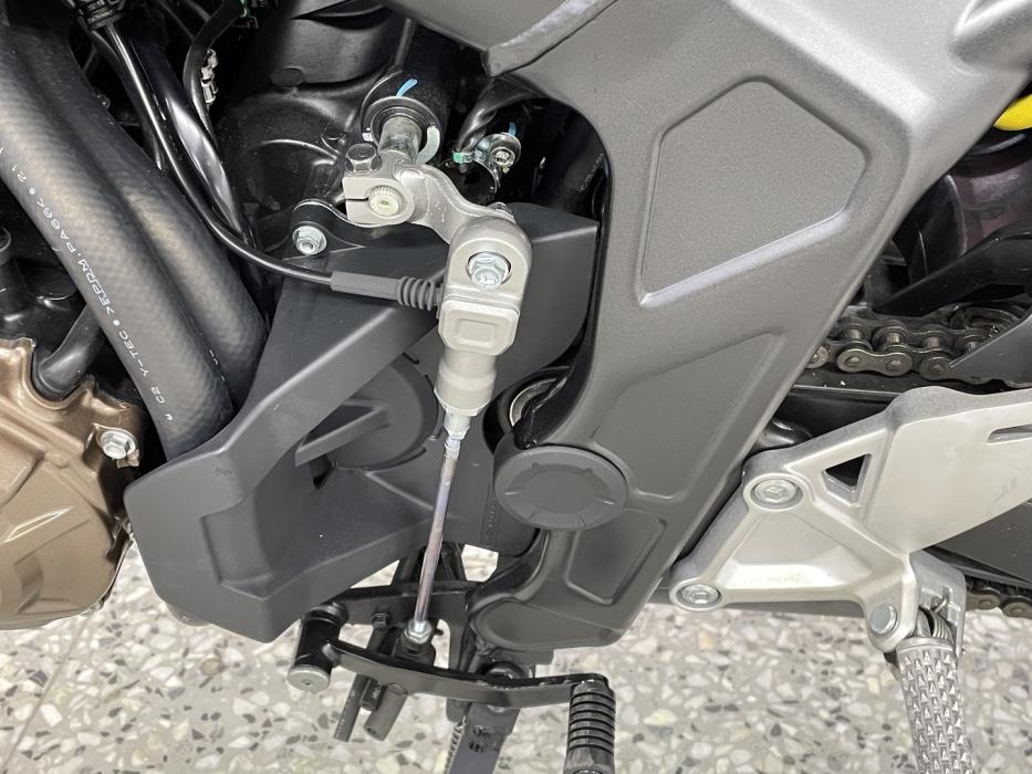 HONDA CB 2023