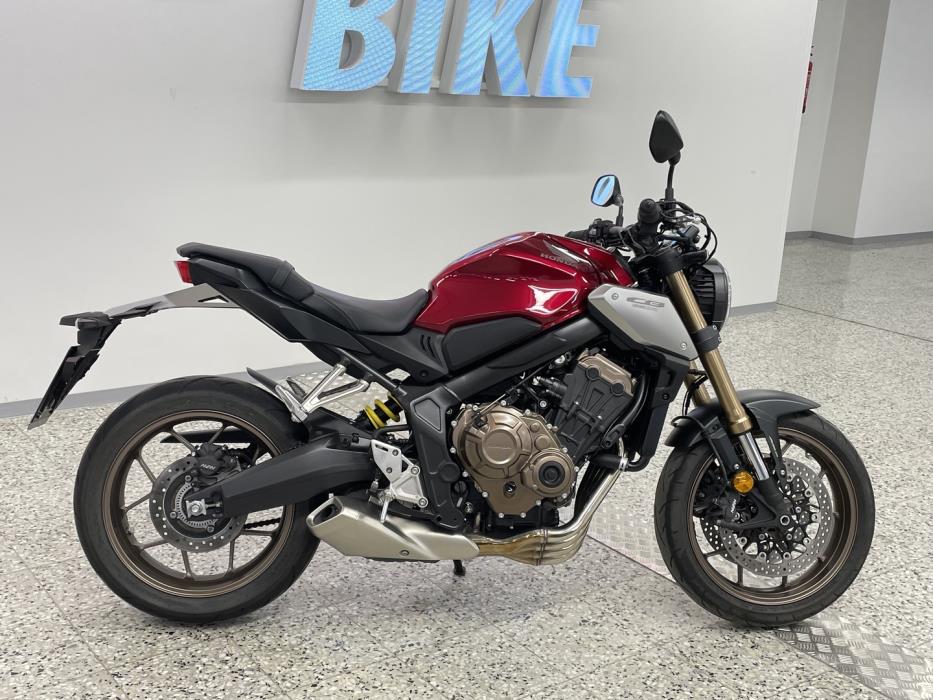 HONDA CB 2023