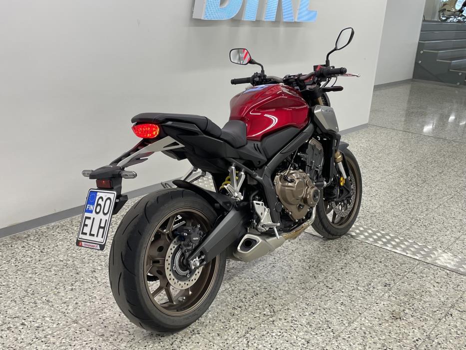 HONDA CB 2023