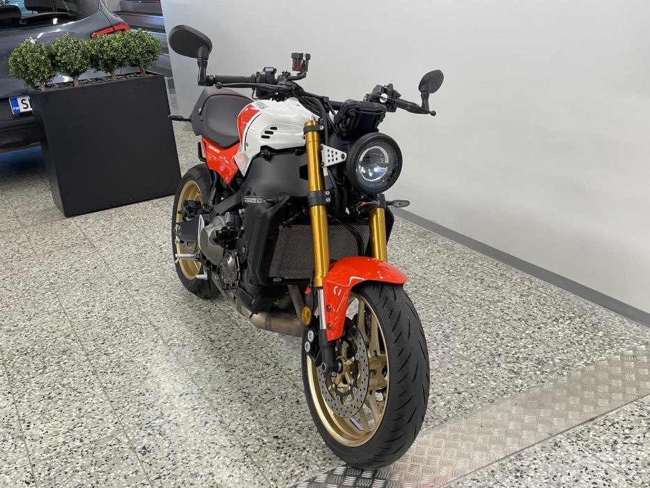 YAMAHA XSR 2024