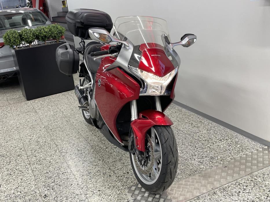 HONDA VFR 2010