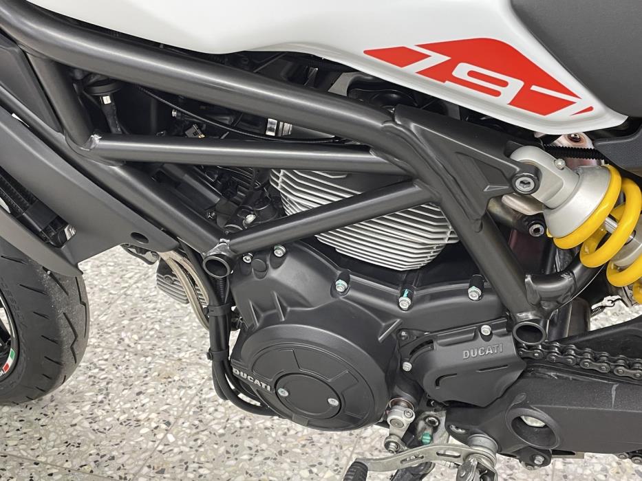 DUCATI MONSTER 2019