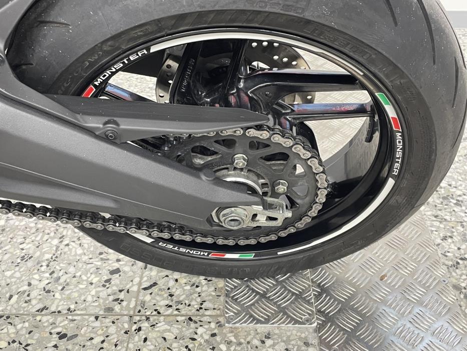 DUCATI MONSTER 2019