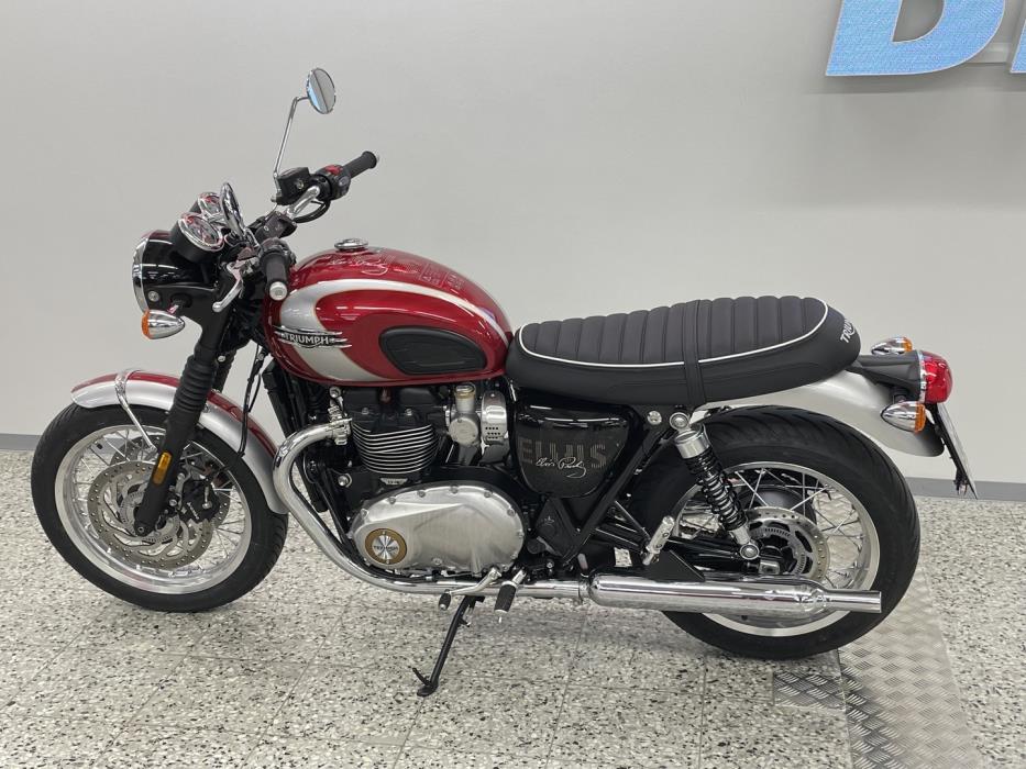 TRIUMPH BONNEVILLE 2024