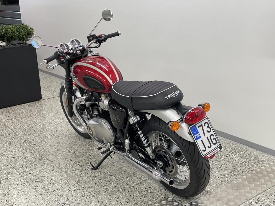 TRIUMPH BONNEVILLE 2024