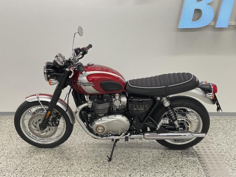 TRIUMPH BONNEVILLE 2024