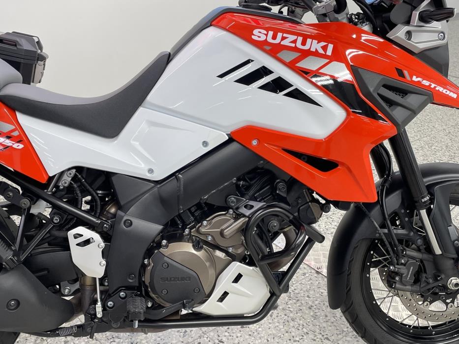 SUZUKI DL 2020