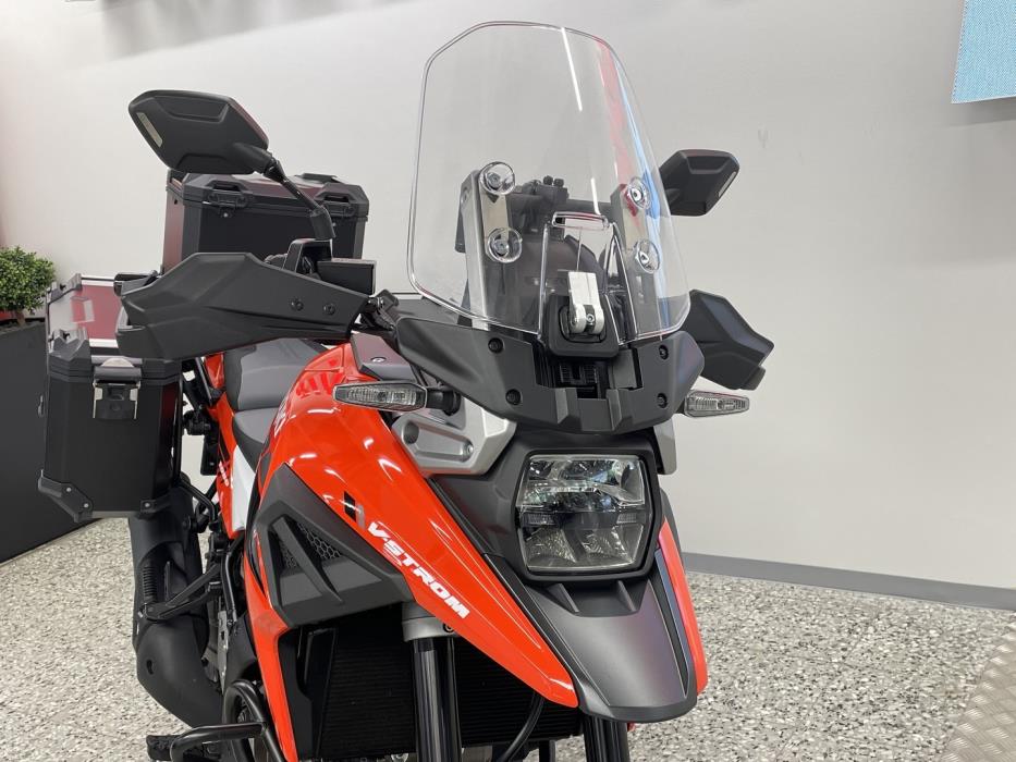 SUZUKI DL 2020