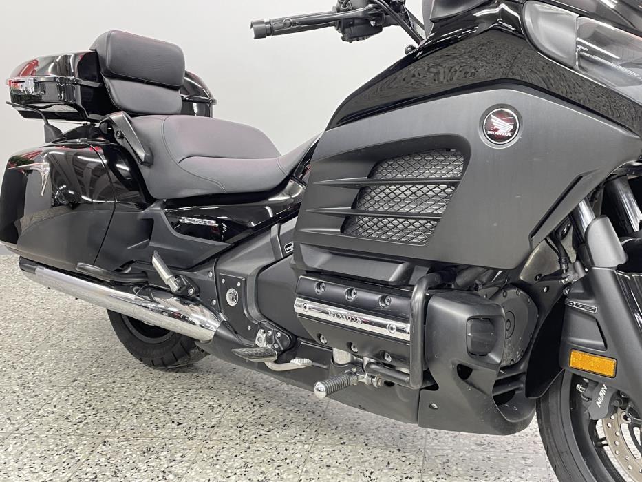 HONDA GL 2013