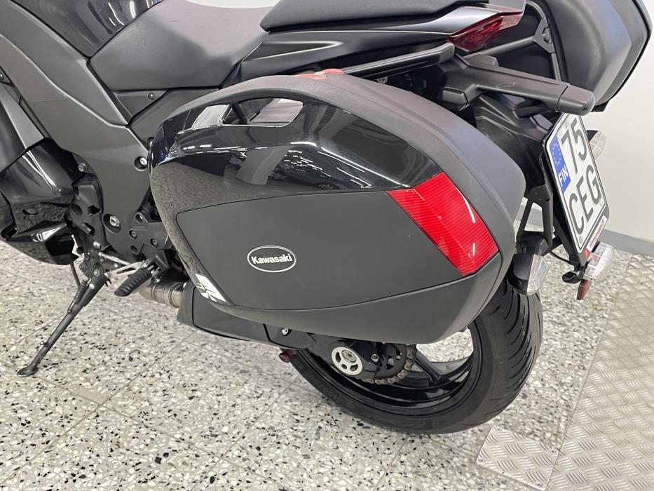 KAWASAKI Z 2013