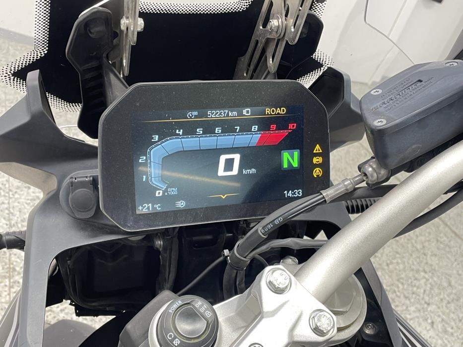 BMW F 2019