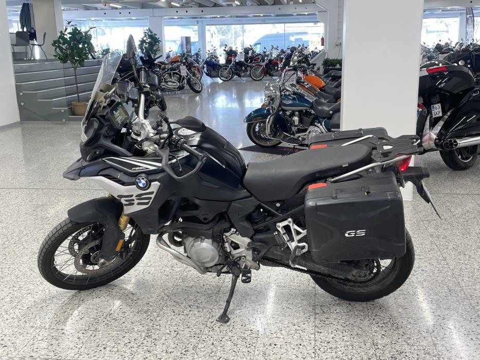 BMW F 2019