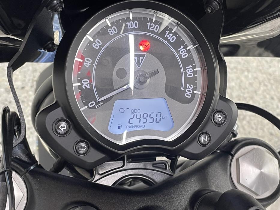 TRIUMPH BONNEVILLE 2019