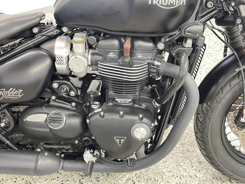 TRIUMPH BONNEVILLE 2019