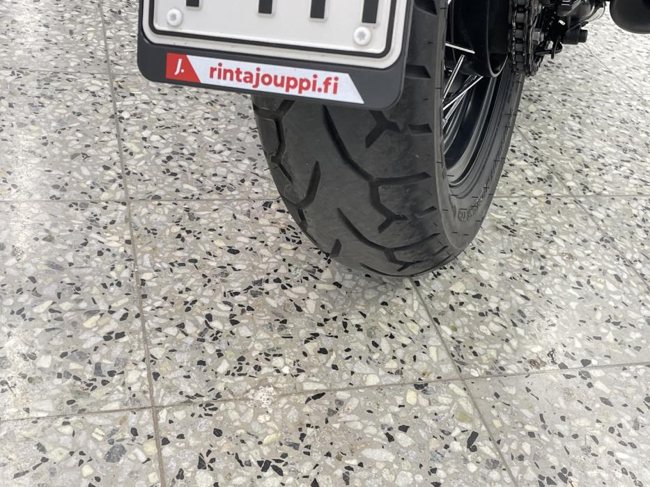 TRIUMPH BONNEVILLE 2019