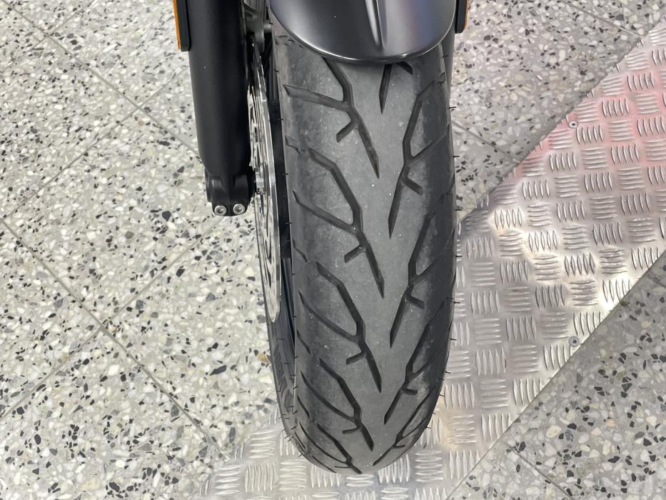 TRIUMPH BONNEVILLE 2019