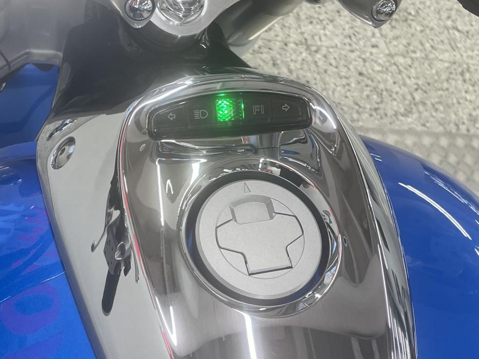 SUZUKI INTRUDER 2010