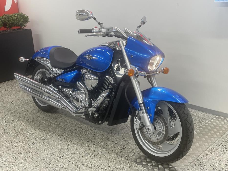 SUZUKI INTRUDER 2010