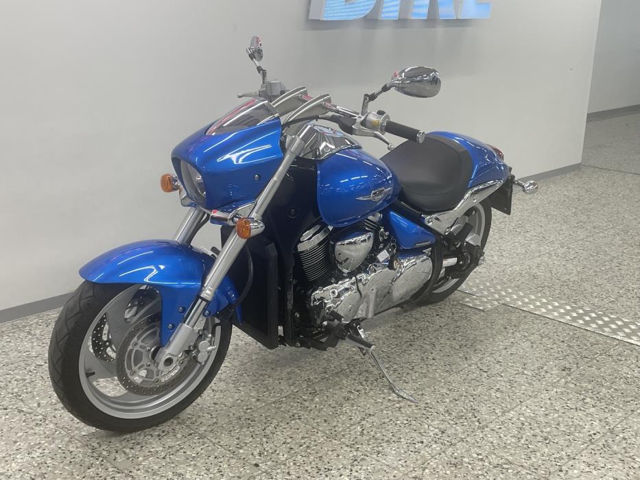 SUZUKI INTRUDER 2010