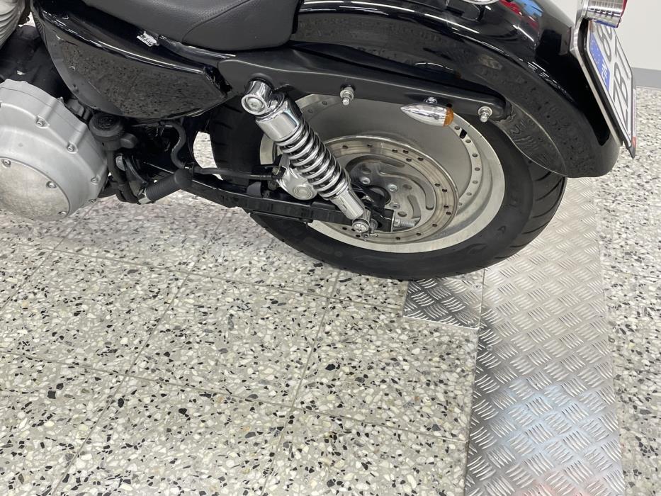 HARLEY-DAVIDSON SPORTSTER 2004