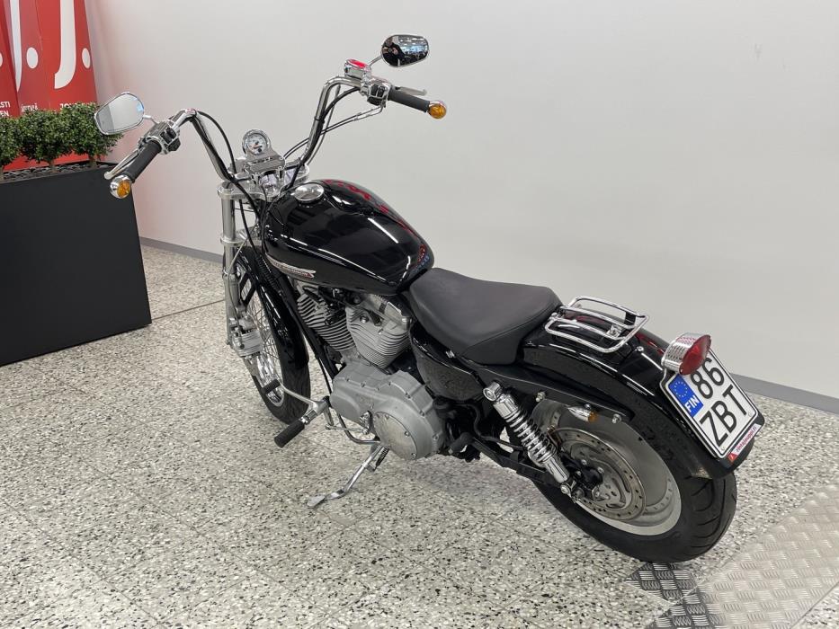 HARLEY-DAVIDSON SPORTSTER 2004