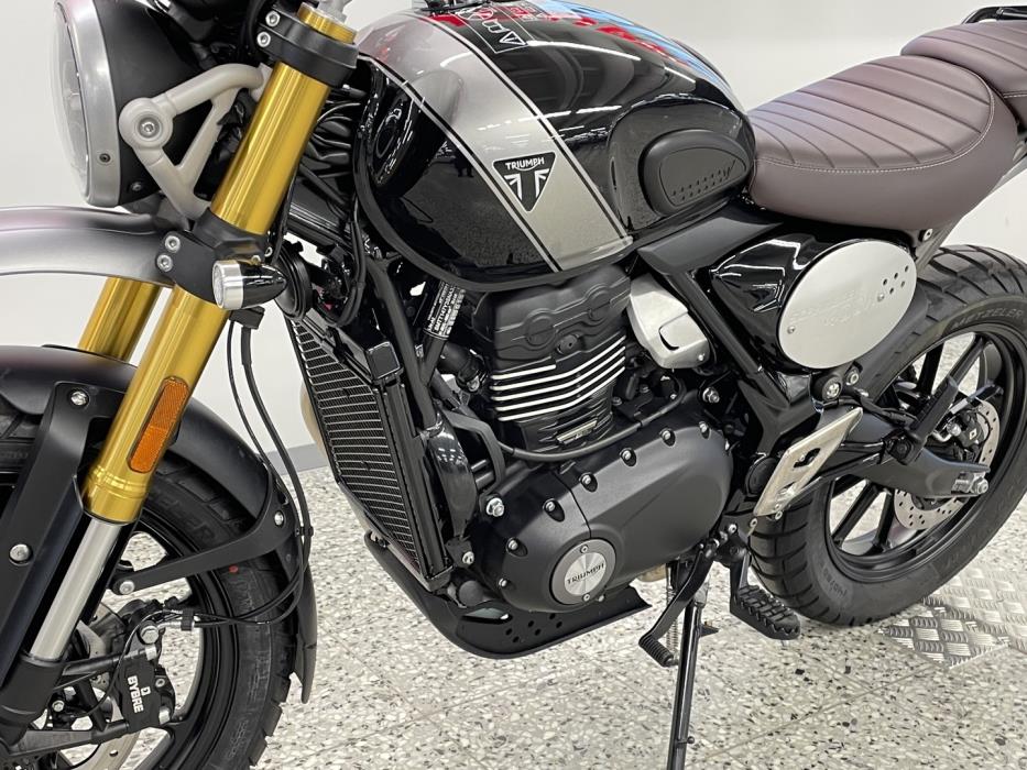 TRIUMPH SCRAMBLER 2025