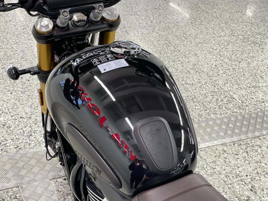 TRIUMPH SCRAMBLER 2025
