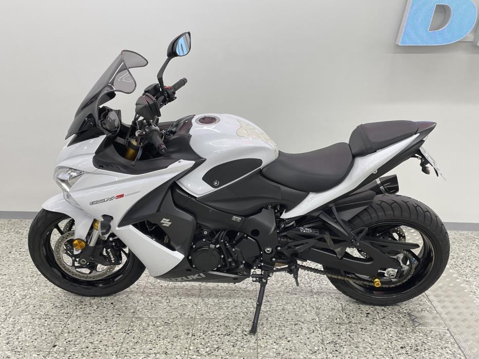 SUZUKI GSX-S 2019