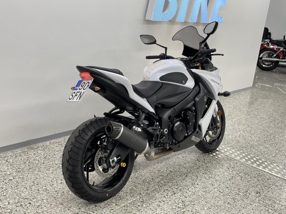 SUZUKI GSX-S 2019