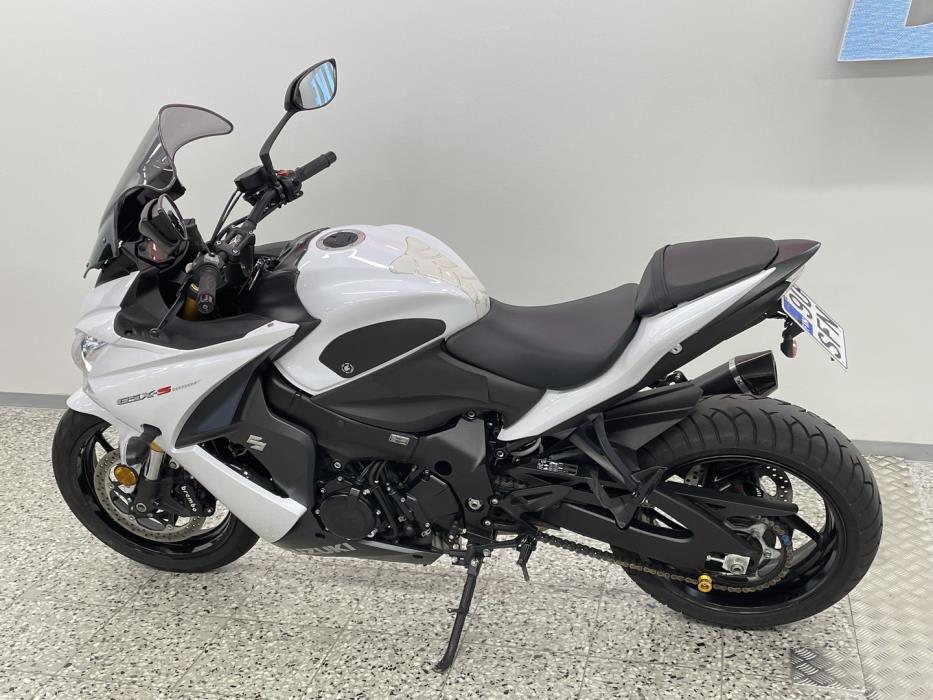 SUZUKI GSX-S 2019