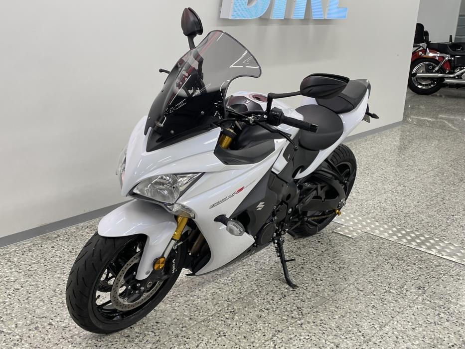 SUZUKI GSX-S 2019