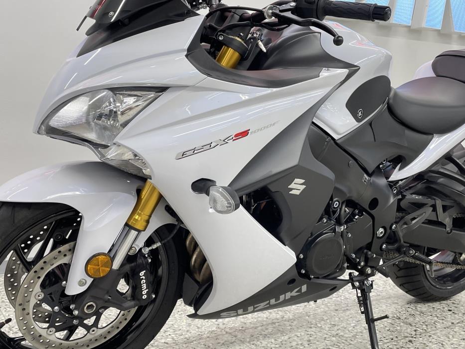 SUZUKI GSX-S 2019