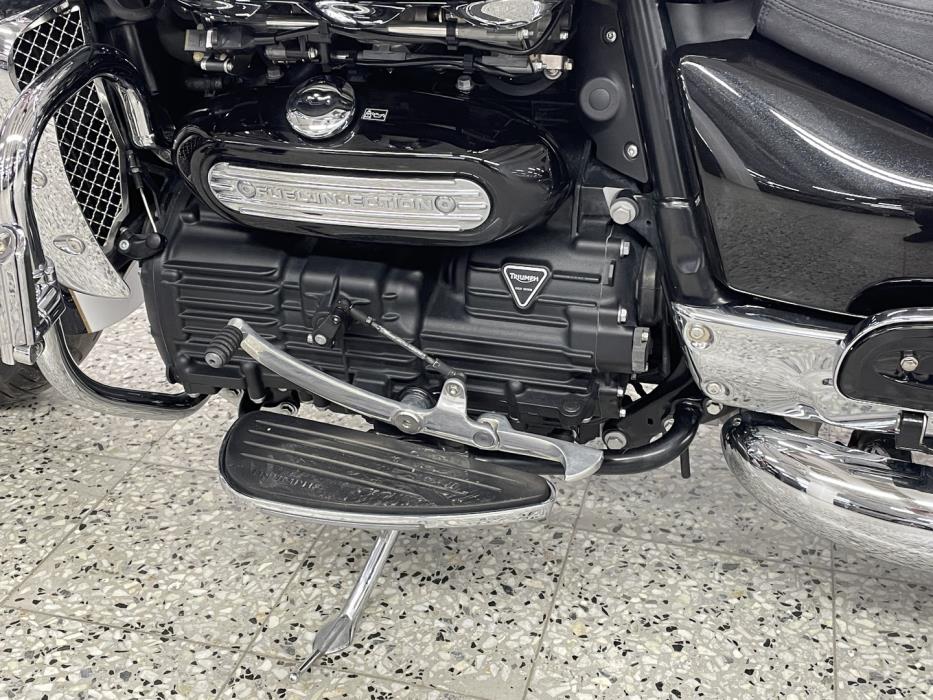 TRIUMPH ROCKET III 2011