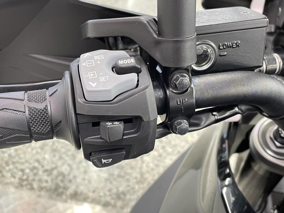 SUZUKI DL 2020