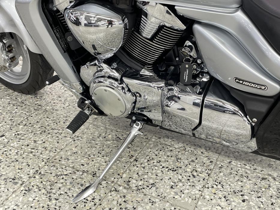 SUZUKI INTRUDER 2010