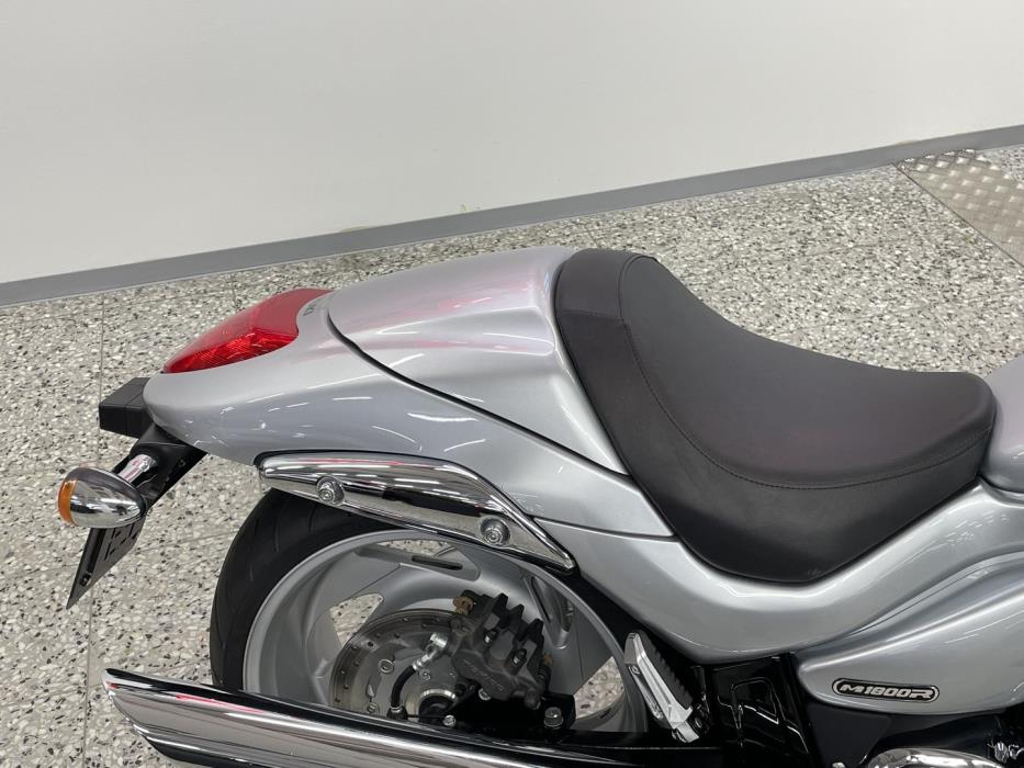 SUZUKI INTRUDER 2010